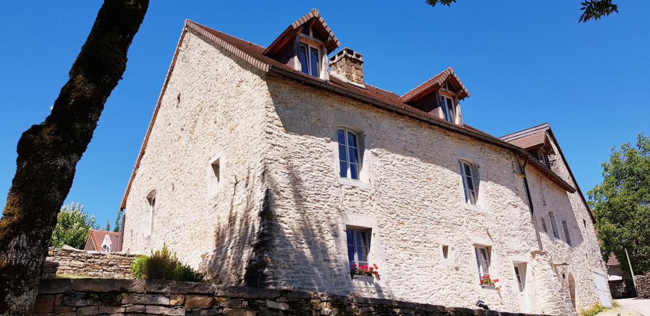 La Tour Charlemagne Acomodação com café da manhã Château-Chalon Exterior foto